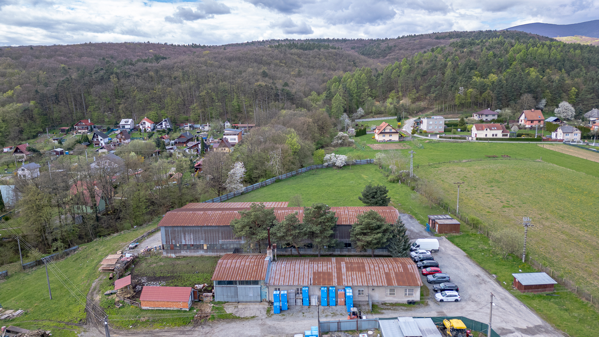 Priemyselná hala a administratívna budova - Kostoľany nad Hornádom