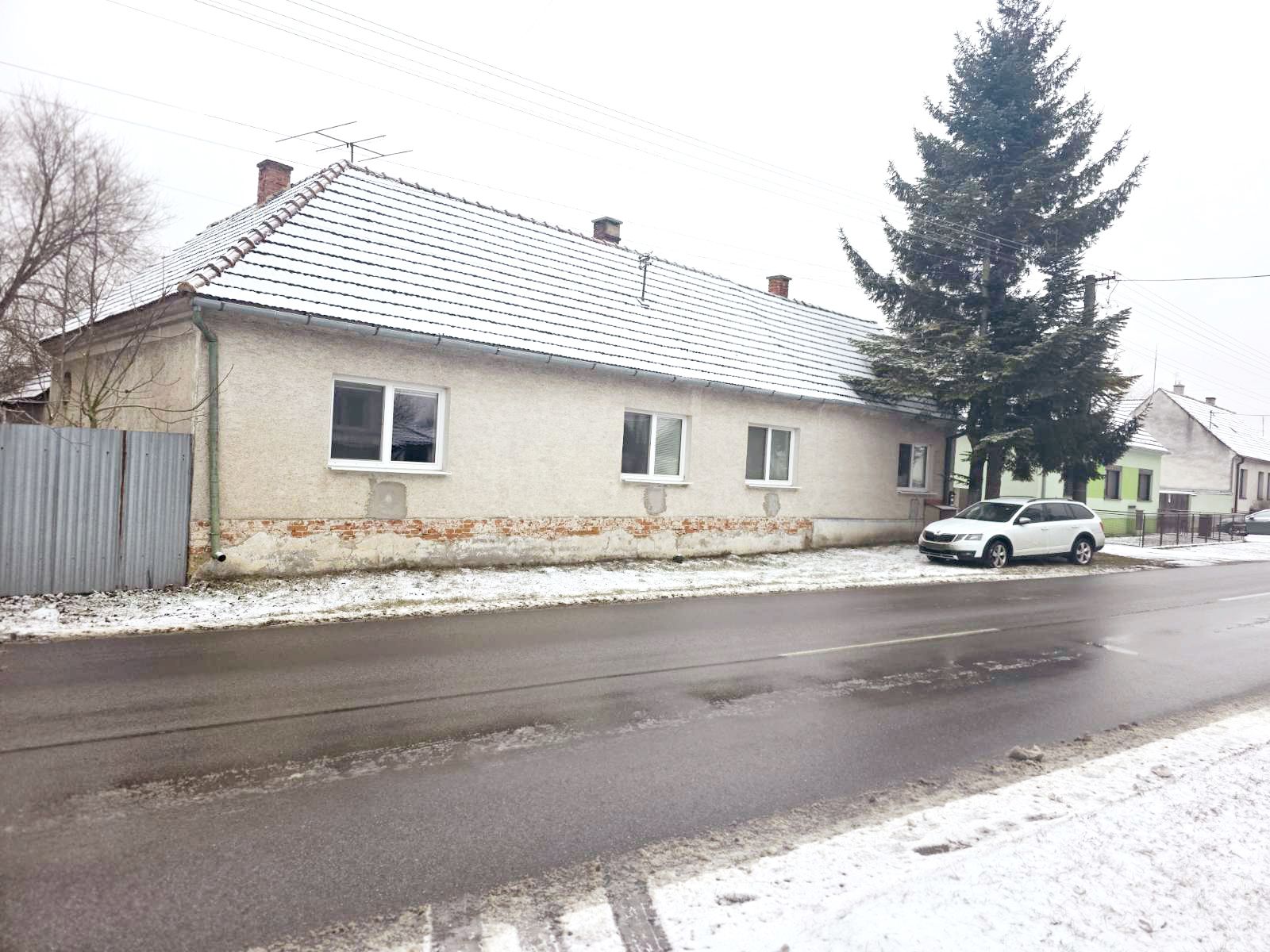 Rodinný dom v centre obce Závod vhodný na bývanie aj podnikanie