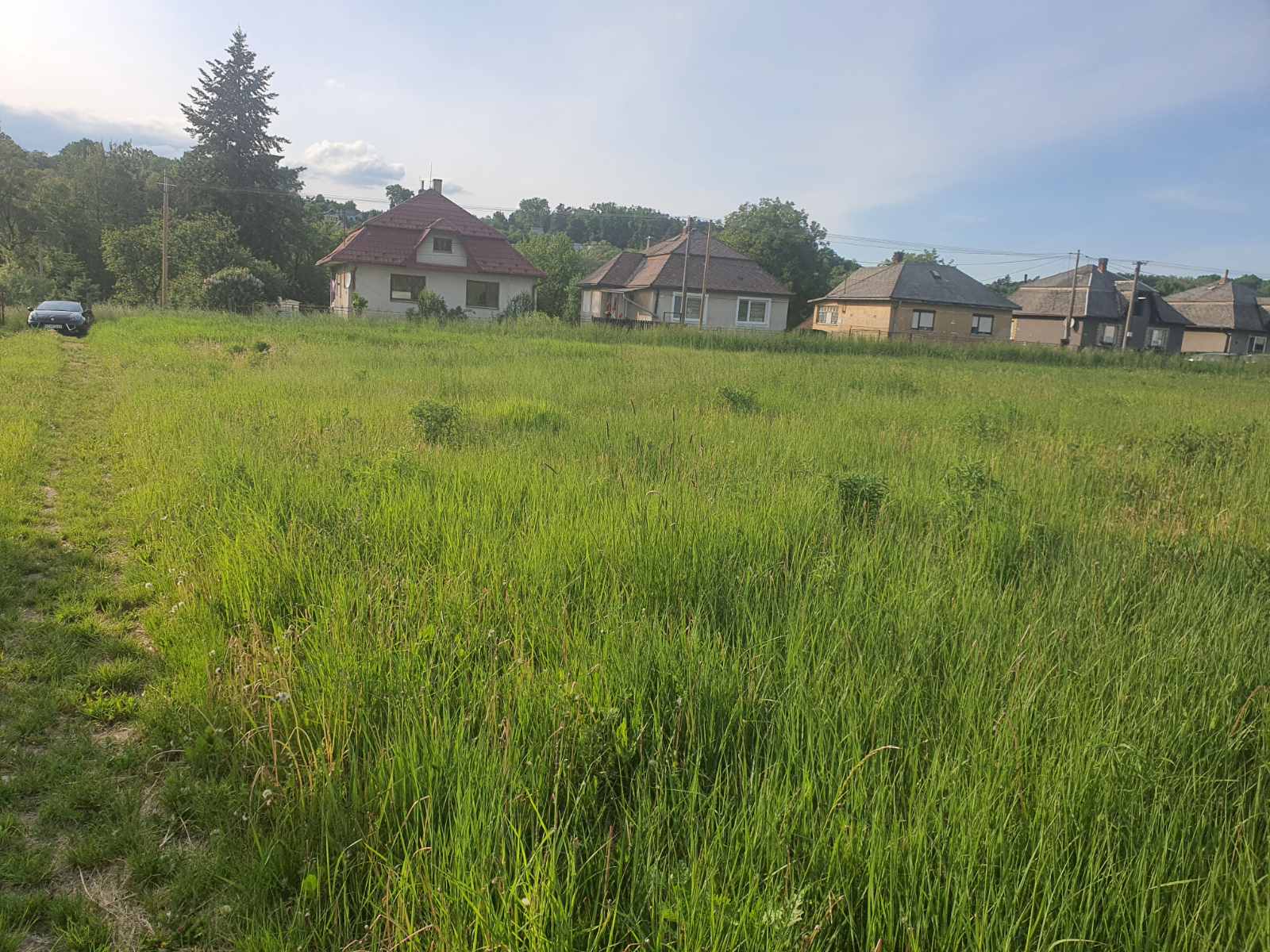Na predaj stavebný pozemok 1453 m2 v obci Svinica